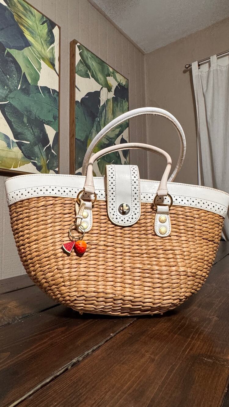 Vintage Liz Claiborne Woven Straw Tote Basket White Trim Turn Lock Charm Lined